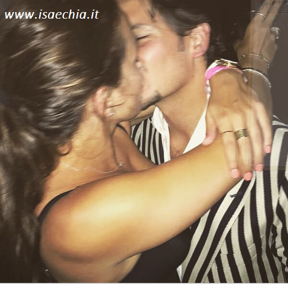 Teresanna Pugliese festeggia il suo primo compleanno da mamma: le foto preview