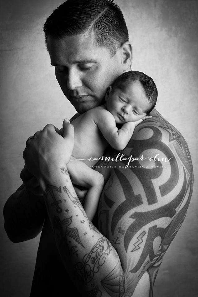 ‘Uomini e Donne’, l’ex corteggiatore Andrea Busatta è diventato papà: è nata la piccola Allegra preview