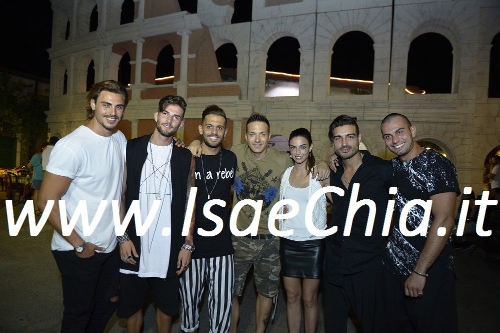 ‘Temptation Island 2’, Gianmarco Valenza alla sua prima cena ufficiale con tutti gli altri ragazzi dell’agenzia di Daniele De Falco article-post