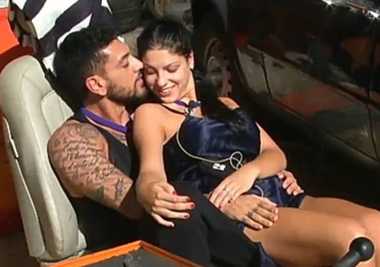 ‘Grande Fratello 14’, dopo meno di 24 ore scatta il primo bacio tra Alessandro Calabrese e Federica Lepanto (video) preview