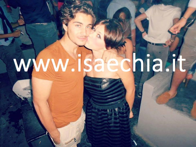 Esmeralda Parià e Nicola Pizzicoli, continua l’amore per la coppia nata a ‘Uomini e Donne’ nel format ‘Ragazzi e Ragazze’! preview