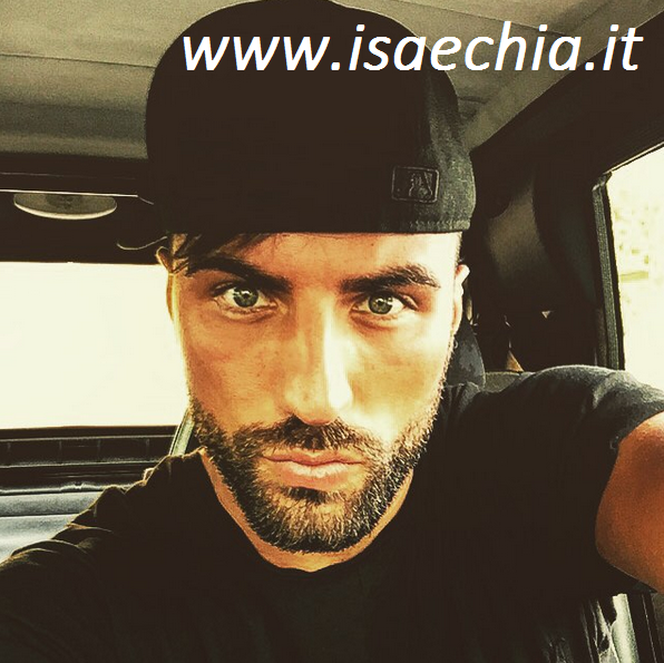 ‘Uomini e Donne’, il tentatore di ‘Temptation Island 2’ Fabio La Notte tra i corteggiatori di Silvia Raffaele article-post