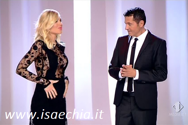 Ilary Blasi incinta di Francesco Totti: l’annuncio in diretta a ‘Le Iene’ preview