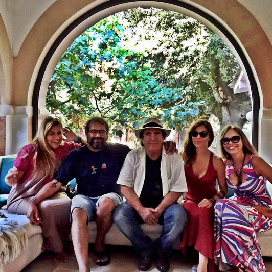 ‘Pechino Express 4’, Yari Carrisi e Naike Rivelli fanno le presentazioni ufficiali in famiglia! (foto) preview