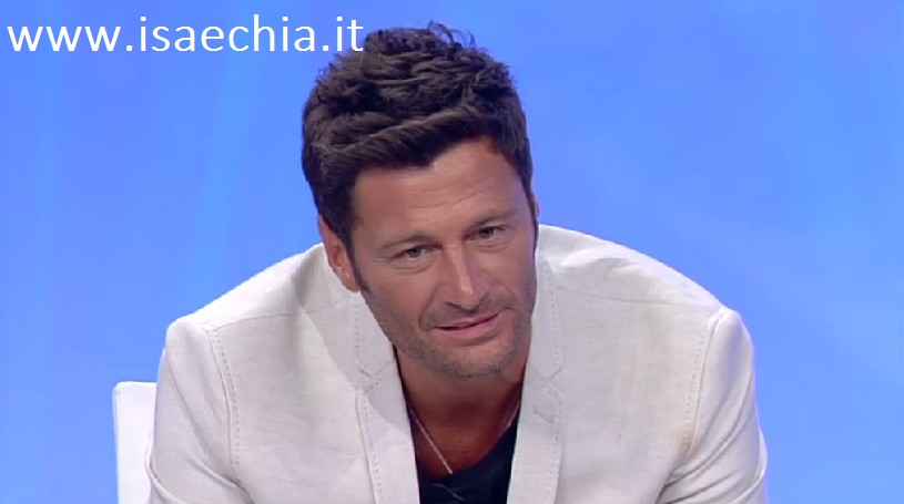 Filippo Bisciglia di nuovo al timone di ‘Temptation Island 3’ afferma: “Maria De Filippi mi ha voluto per la mia semplicità! Il segreto del mio amore con Pamela Camassa? Apprezzo le donne, ma solo davanti a lei!” preview