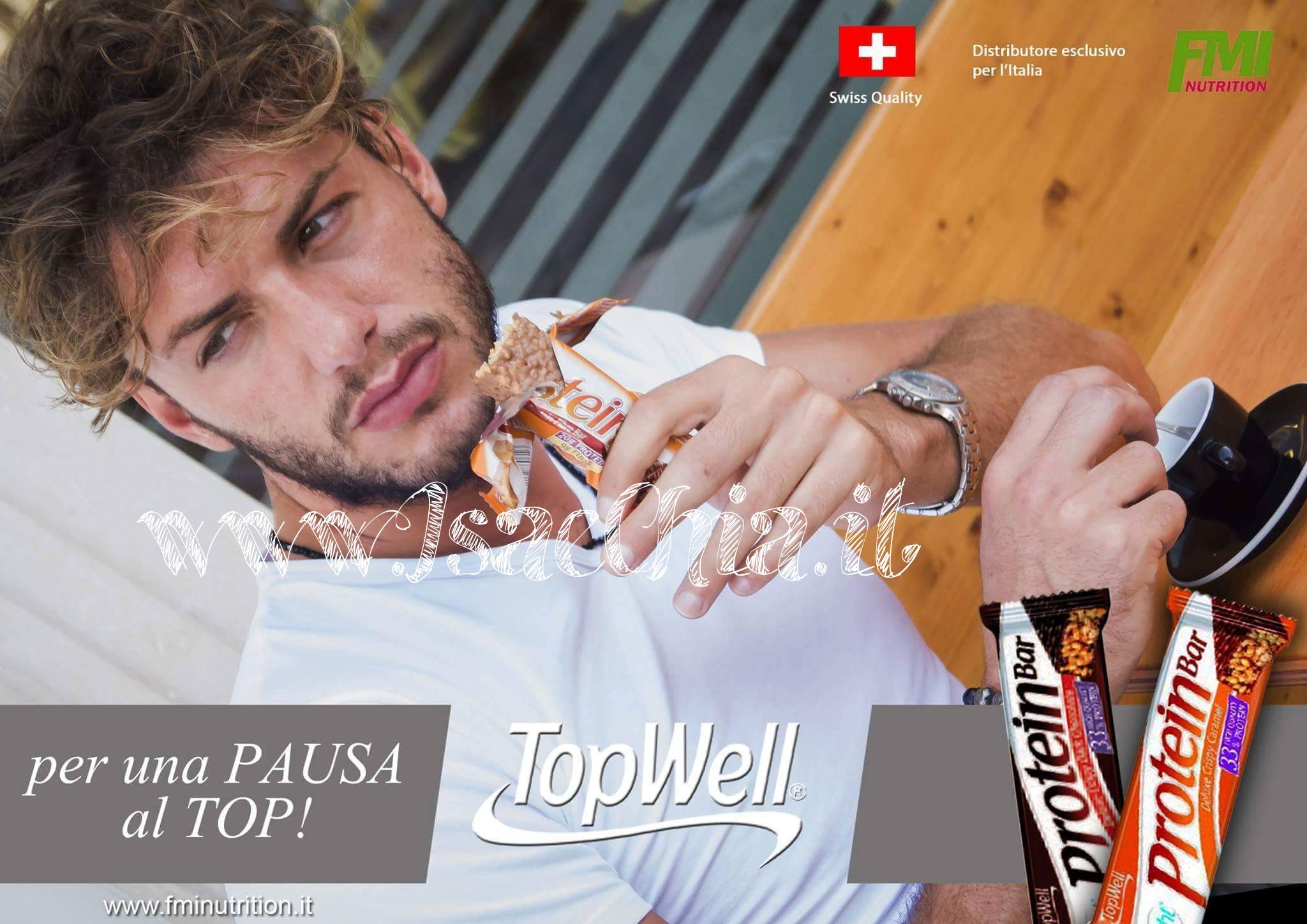‘Temptation Island 2’, Marco Adamo nella campagna pubblicitaria ‘TopWell’: le foto inedite