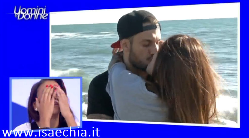 Gianmarco Valenza avvistato sul treno per Milano: sorpresa per Laura Molina in arrivo? preview