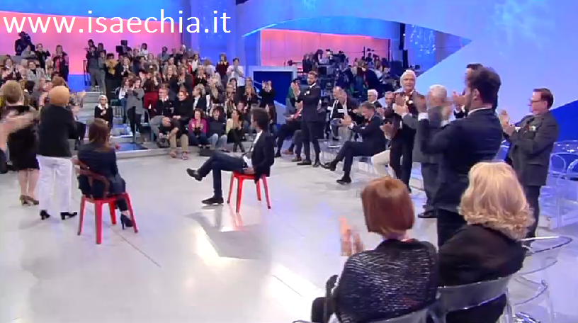 Gianluca Mastelli dixit, Maria De Filippi e Tina Cipollari responderunt preview