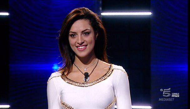 ‘Grande Fratello 14’, entra in Casa un nuovo segreto: si chiama Desireè Popper e cercherà di conquistare Livio Parisi preview