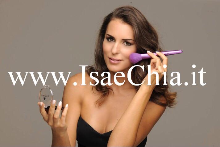 ‘Temptation Island 2’, Marta Krevsun posa per una nota campagna pubblicitaria: le foto inedite preview