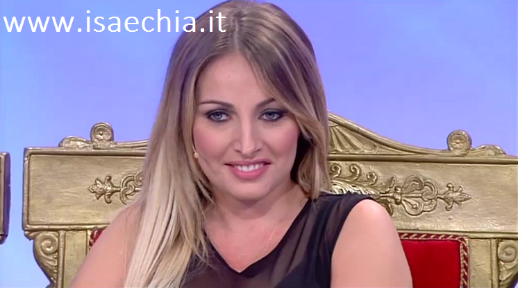 ‘Uomini e Donne’, l’ex tronista Rossella Intellicato si è fidanzata! (Foto) preview