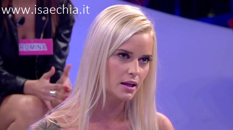 Deimante Maya, ecco chi è la biondissima corteggiatrice di Lucas Peracchi a ‘Uomini e Donne’ preview