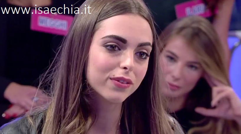 ‘Uomini e Donne’, Giulia Carnevali: ecco chi è la corteggiatrice di Lucas Peracchi che si è mostrata interessata anche a Gianmarco Valenza preview