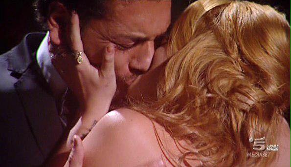 Lidia Vella manda un aereo ad Alessandro Calabrese: “Ho scelto te per sempre… ti amo! preview