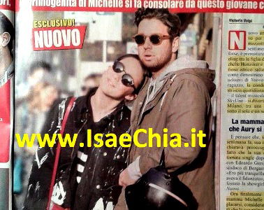 Michelle Hunziker e Tomaso Trussardi smentiscono la crisi coi baci, mentre Aurora Ramazzotti bacia un misterioso centauro! article-post