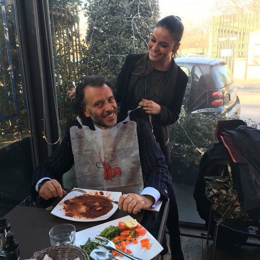 Sophia Galazzo già di famiglia in casa Barbato: la foto con il papà del suo Amedeo preview