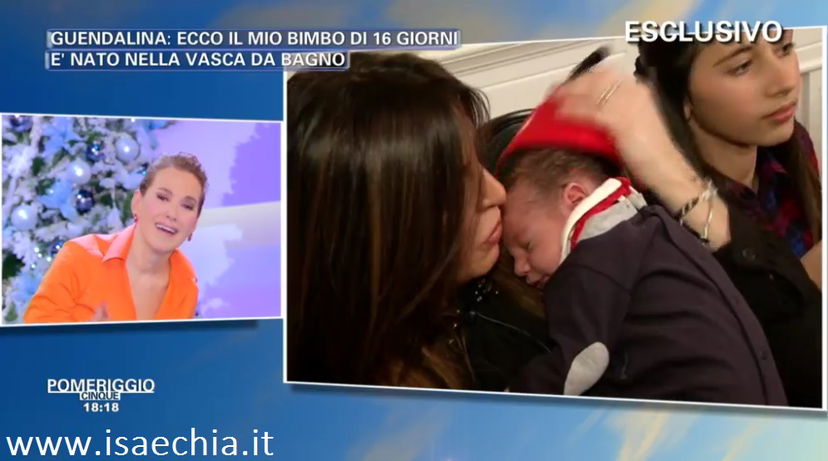 Guendalina Tavassi a Pomeriggio Cinque: ‘Vi presento il mio piccolo Salvatore!’ preview