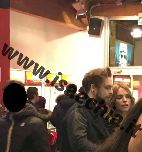 Alessio Bernabei, ex leader dei Dear Jack, sta con Laura Forgia? La foto del bacio! preview