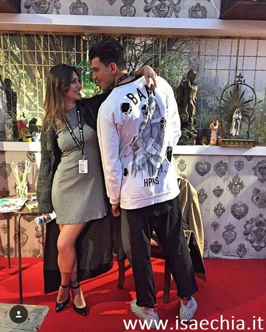 ‘Uomini e Donne’, Beatrice Valli ha rifatto il seno? (FOTO) preview