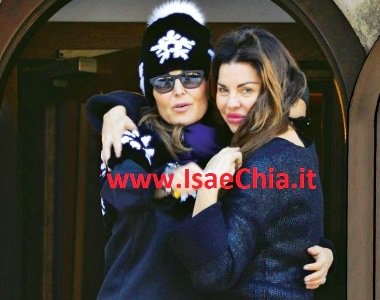 Daniela Santanchè e Alba Parietti: “Non andremo mai d’accordo, ma abbiamo fatto pace. Che emozione quell’abbraccio!”