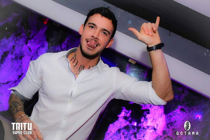 ‘Uomini e Donne’, a Capodanno la prima serata da tronista per Lucas Peracchi: le foto preview