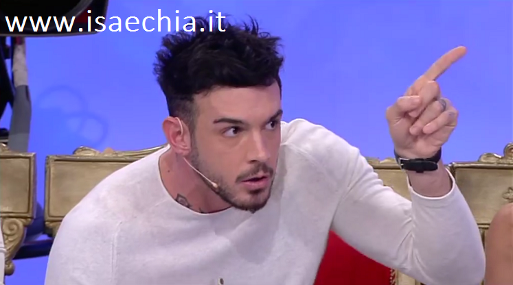 Giulia Carnevali e Megghi Galo dixerunt, Lucas Peracchi respondit preview