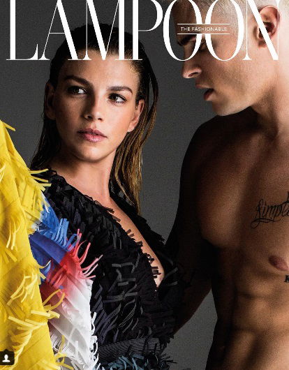 Emma Marrone risponde alle critiche sul suo ultimo servizio fotografico: “Fatelo voi, che ancora siete rimaste alle foto allo specchio con le tette strizzate!” article-post