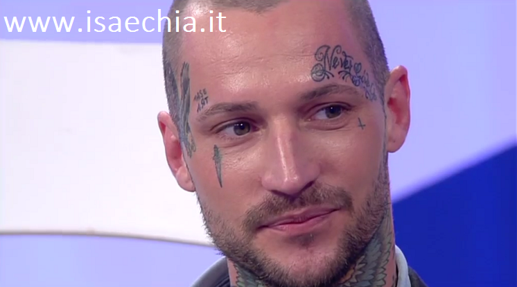 Ecco chi è Manuel Vallicella, il tatuatissimo corteggiatore di Ludovica Valli a ‘Uomini e Donne’