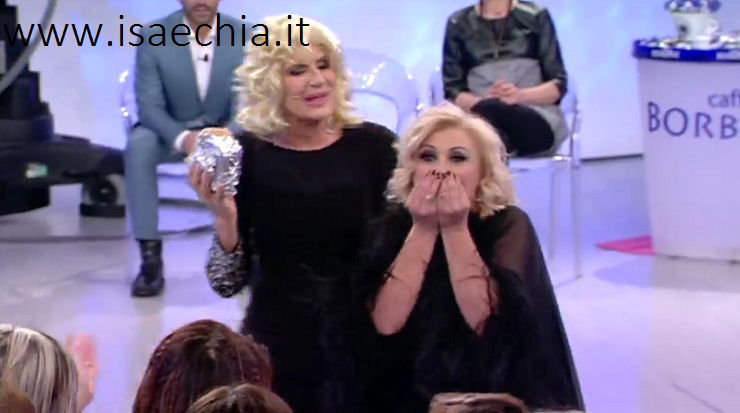 Tina Cipollari contro Gemma Galgani: “Ecco da cosa nascono i nostri contrasti!” article-post