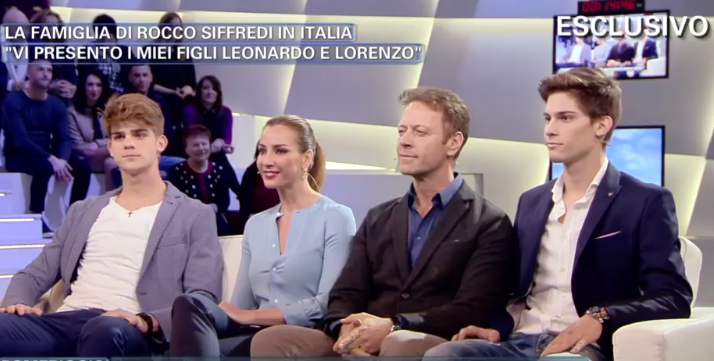 Rocco Siffredi ospite a Pomeriggio 5 presenta il docureality di cui è protagonista la sua famiglia e racconta il sogno di una… ‘Accademia del porno’! preview