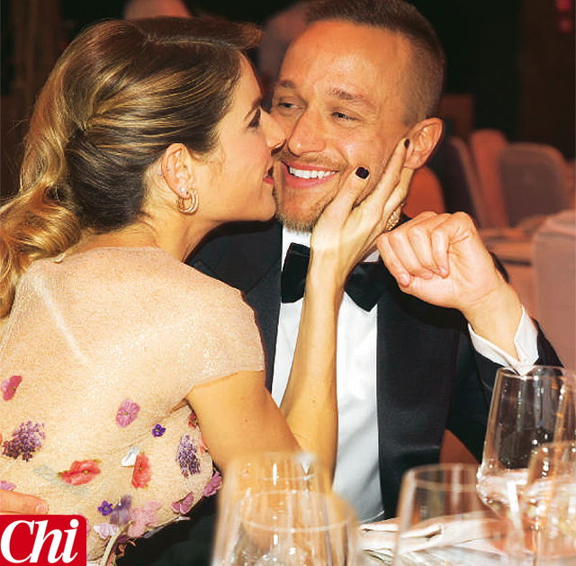 Dopo la rottura con Max Biaggi, Eleonora Pedron dichiara: “Con Daniele Conte ho ritrovato il sorriso!” article-post