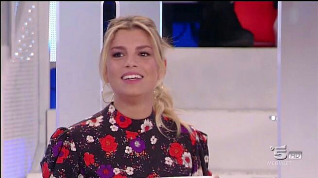 Emma Marrone prima del serale di ‘Amici 15’: “Non voglio creare illusioni nei ragazzi della mia Squadra Bianca, li metterò di fronte ai loro limiti e li aiuterò a superarli!” article-post