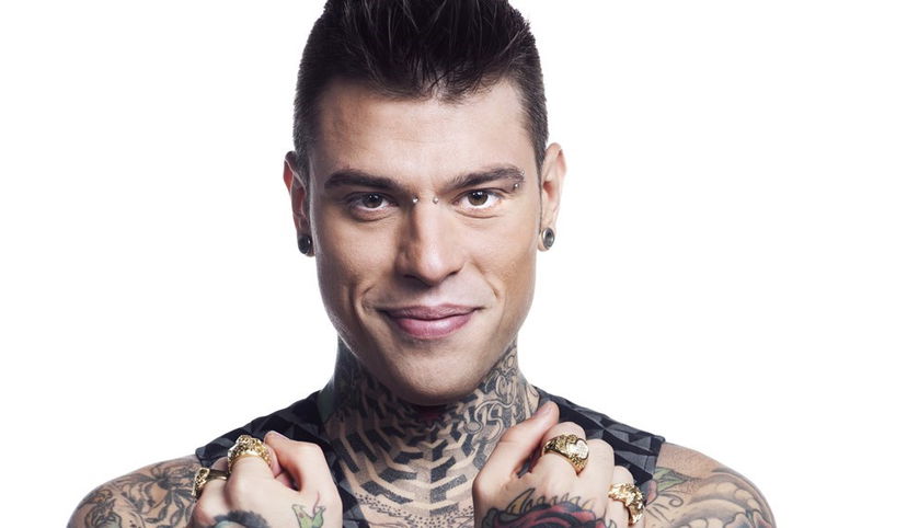 Fedez, la lite col vicino di casa degenera: trauma alla mandibola per il giudice di ‘X Factor’! preview