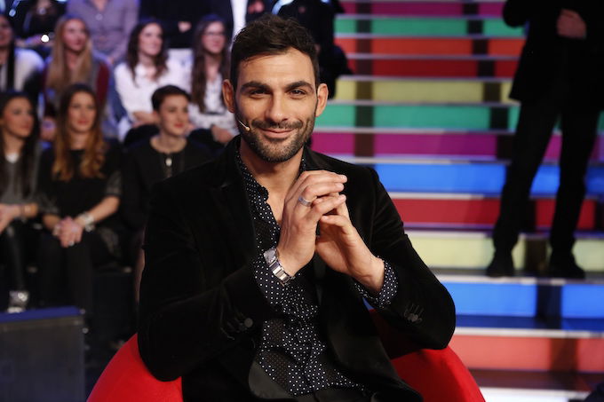 Francesco Arca: “Relazionarmi con i bambini di Pequeños Gigantes non può che farmi bene: da lì trarrò gli insegnamenti per fare il papà!” preview