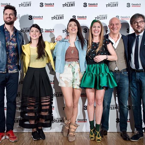 Frank Matano, Lodovica Comello, Nina Zilli, Claudio Bisio, Rocco Tanica e Lucilla Agosti
