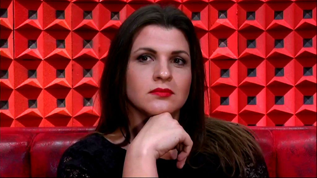 Rebecca De Pasquale a IsaeChia.it: “Domani sera capitanerò la squadra dei ‘Diversi’ a ‘Ciao Darwin’!” article-post