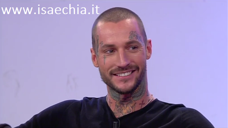 Manuel Vallicella ammette: “Il trono a settembre? Non mi dispiacerebbe! La donna che vorrei al mio fianco deve essere bella, intelligente e simpatica!” article-post