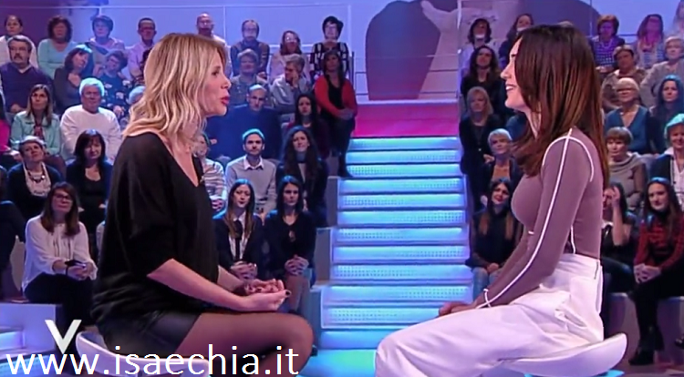 ‘L’Isola dei Famosi 11’, Alessia Marcuzzi a Verissimo: “Preparatevi ad una Playa Desnuda molto più popolata!” preview