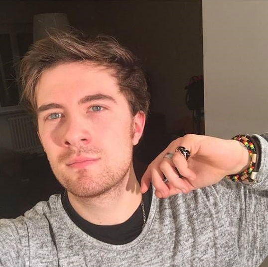 Francesco Sole shock: “Ho deciso di cancellarmi dai social network e staccare il cellulare: voglio provare a vivere senza!” article-post