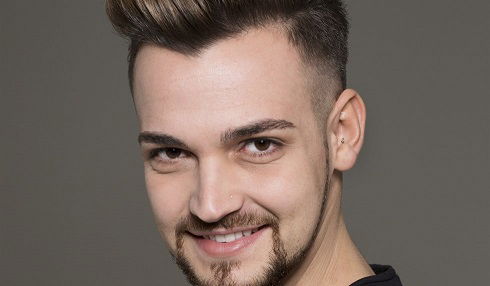 Valerio Scanu contro ‘Amici’? “Non rinnego le mie origini, ma dopo ho camminato con le mie gambe e… nessuno mi ha invitato al serale!” preview