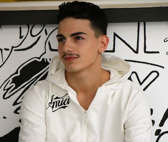 Alessio La Padula su Instagram: “Non sarò nel tour di Emma Marrone per ragioni che per serietà non posso spiegare!” article-post