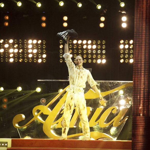 ‘Amici 15’, è Gabriele Esposito il vincitore della categoria ballo! preview