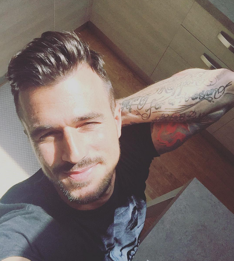 ‘Uomini e Donne’, l’ex tronista Luca Dorigo ritrova l’amore? Gli indizi e le foto sui social preview