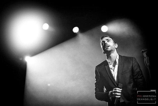 Fattore M: spazio dedicato a Marco Mengoni. 16 sold-out per la trance primaverile del #Mengonilive2016. #LiberandoPalabrasEnMadrid… preview