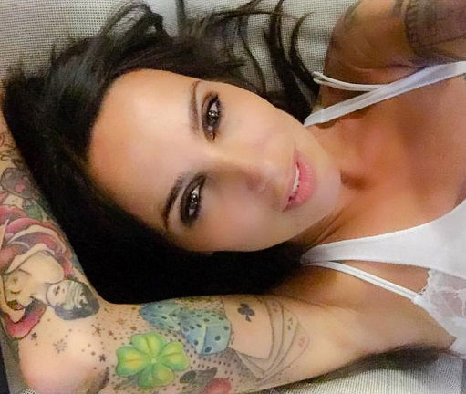 Siria De Fazio new entry in ‘The Lady 3’ dichiara: “È Lory Del Santo a prendere in giro gli altri e non viceversa!”. E intanto pensa al Trono Gay di ‘Uomini e Donne’… article-post