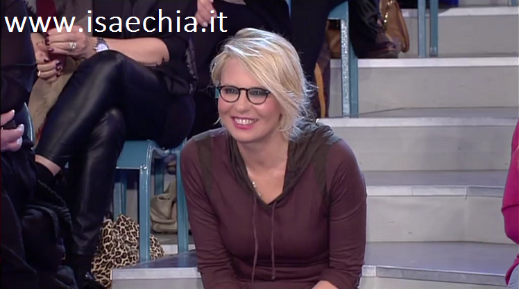Maria De Filippi svela: “La bufala su me e Emma Marrone giova a chi le organizza il tour! Il cast di ‘Amici’ non è ancora stato deciso. Il Trono Gay? Non aiuta la comunità gay, ma i ragazzini in difficoltà!” preview