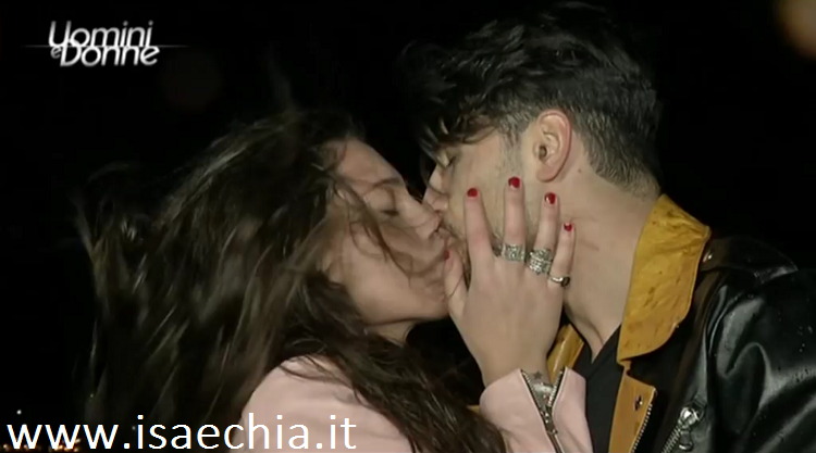 Ludovica Valli sorprende: “Il desiderio mio e di Fabio Ferrara è la convivenza! Un figlio? Io mi sento pronta a diventare madre!” article-post