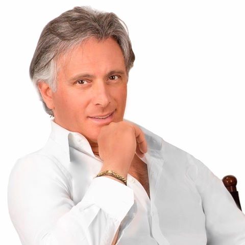 Giorgio Manetti replica alle critiche riguardanti l’evento sulla seduzione che lo vedrà protagonista: “Io non insegnerò niente, ma mi limiterò a parlare di sentimenti con i partecipanti!” article-post