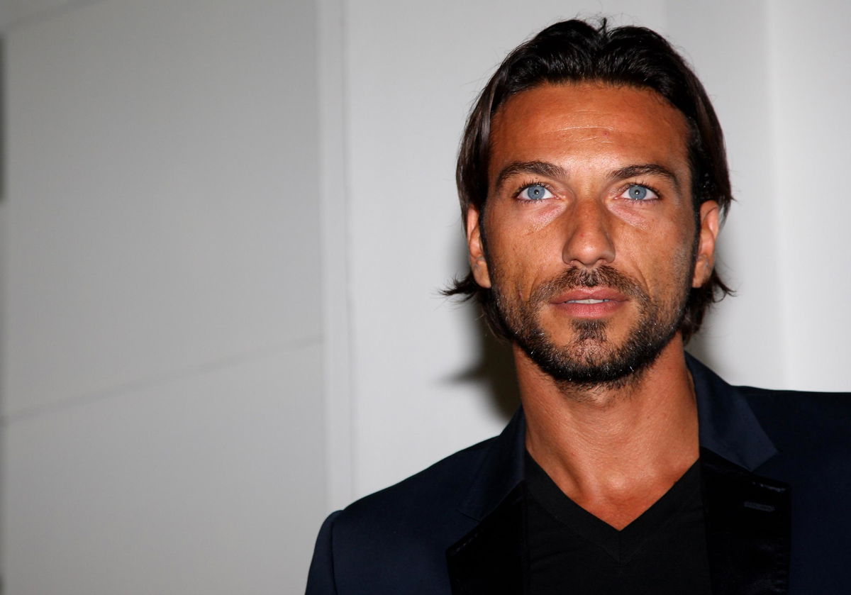 ‘Uomini e Donne’, Costantino Vitagliano: “Io al ‘Trono Over’? Il fisico e la spregiudicatezza non mi mancano!”. E a proposito di Alessandra Pierelli… article-post