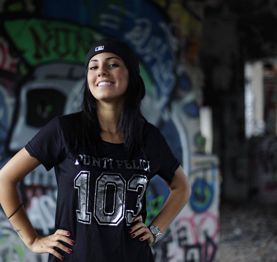 Giulia De Lellis racconta entusiasta su Instagram: “Mi sono iscritta all’università!” preview